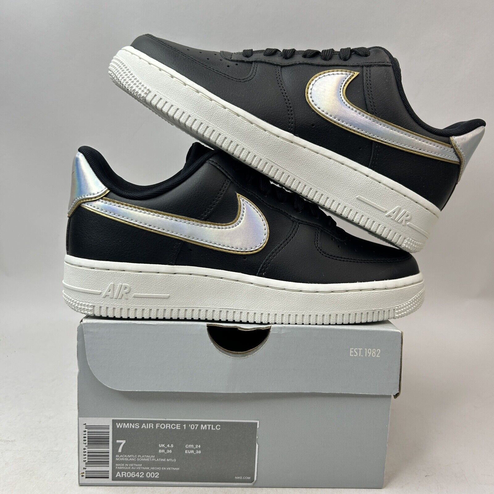 Nike Shoes Air Force 1 Low Wmns âMetallic Platinumâ 2024